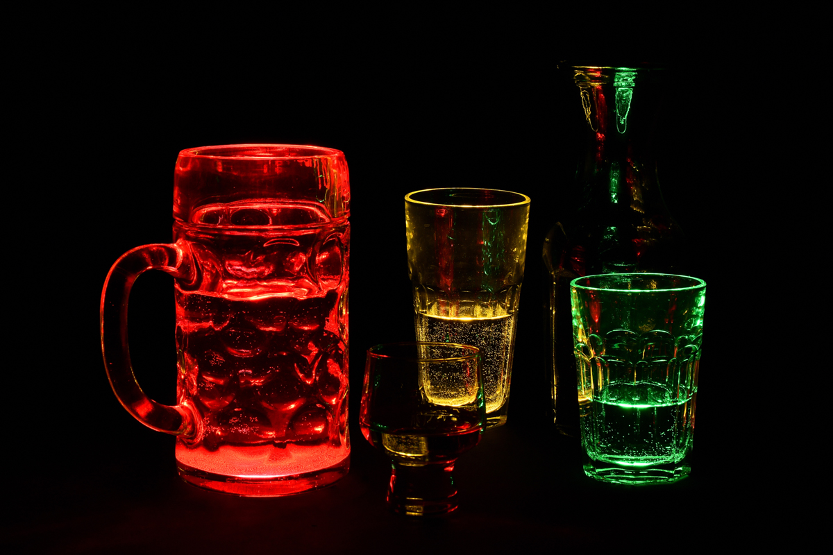 59-2302-De kleur van glas.jpg